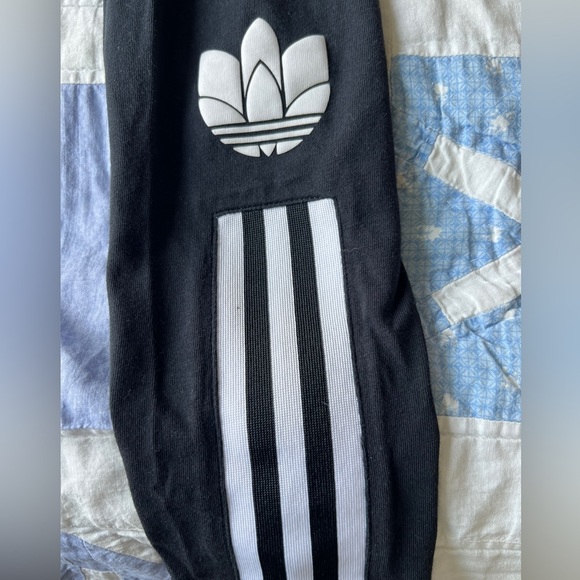 Adidas Black and White Skinny Leggings with Iconic Stripes Athletic Pants Small - Picture 4 of 8